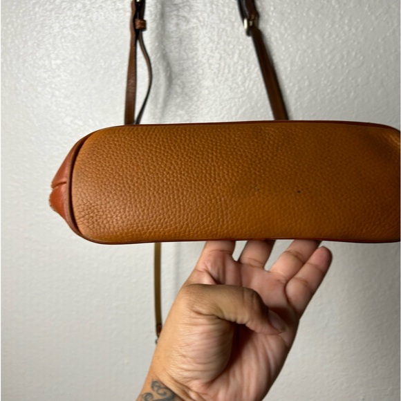 Dooney and Bourke pebble crossbody bag - Picture 4 of 7